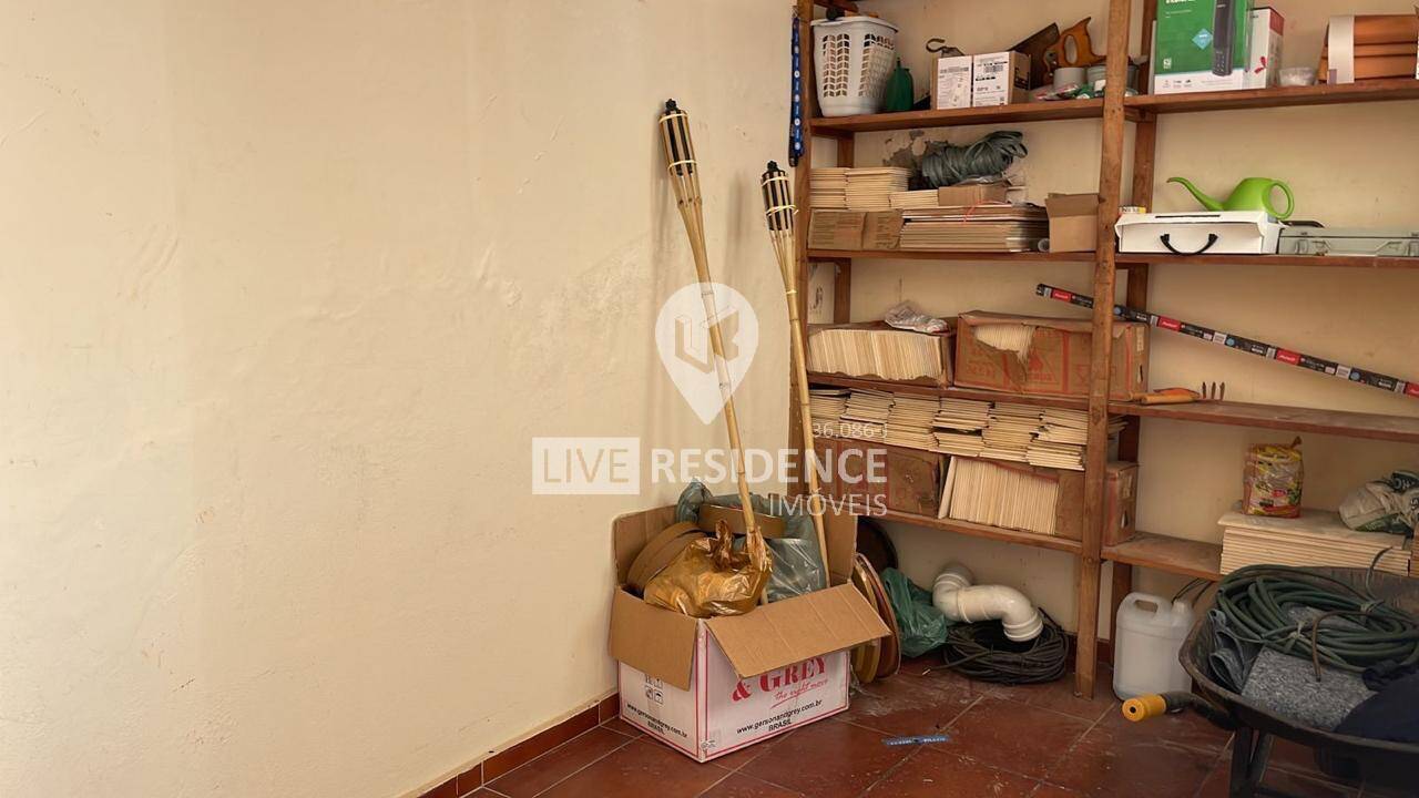 Casa à venda com 4 quartos, 455m² - Foto 4