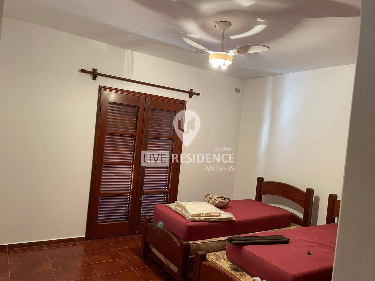 Casa à venda com 4 quartos, 455m² - Foto 16