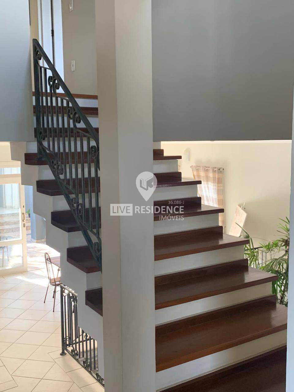 Casa à venda com 3 quartos, 260m² - Foto 9