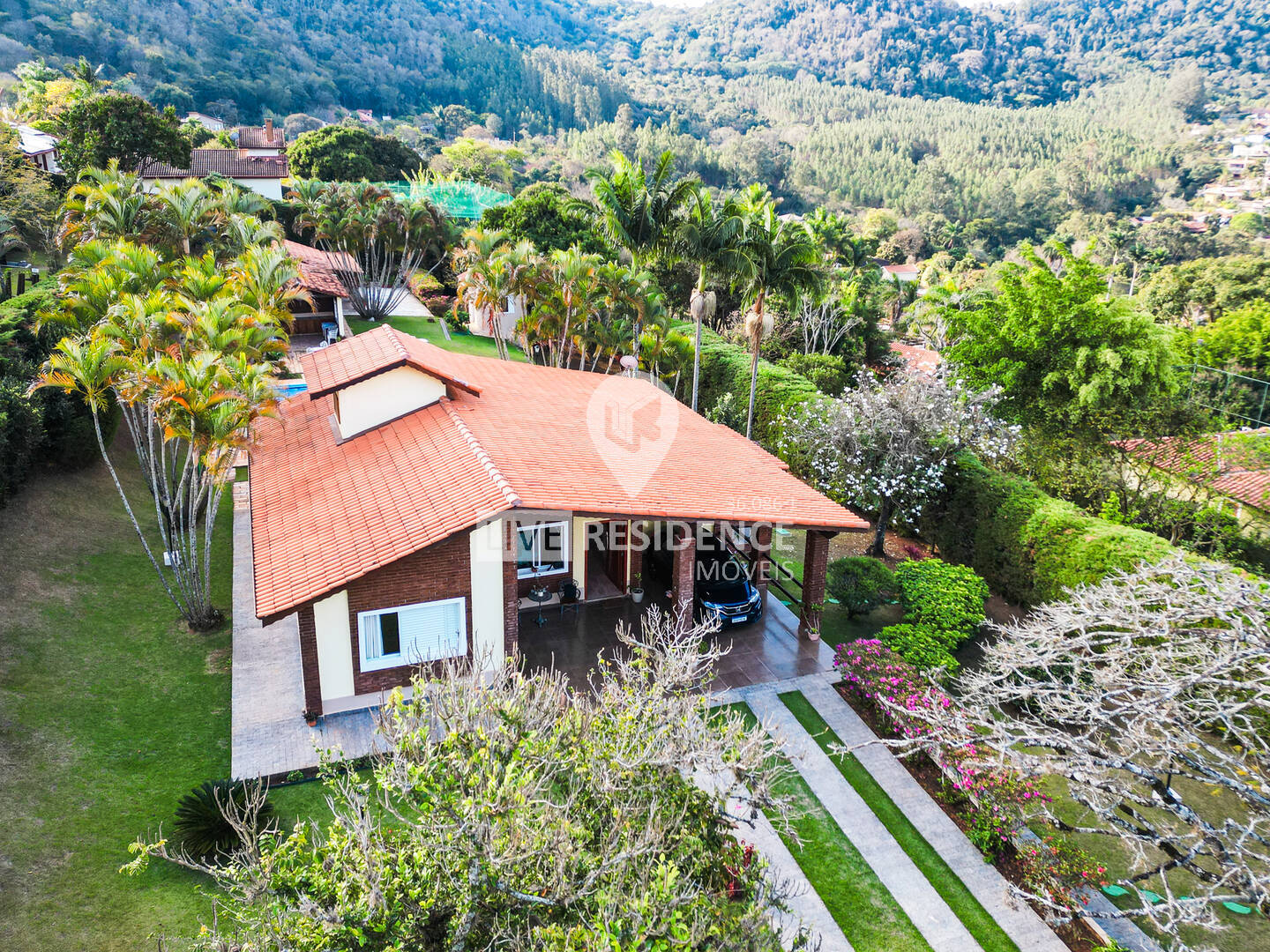 Casa à venda com 3 quartos, 274m² - Foto 3
