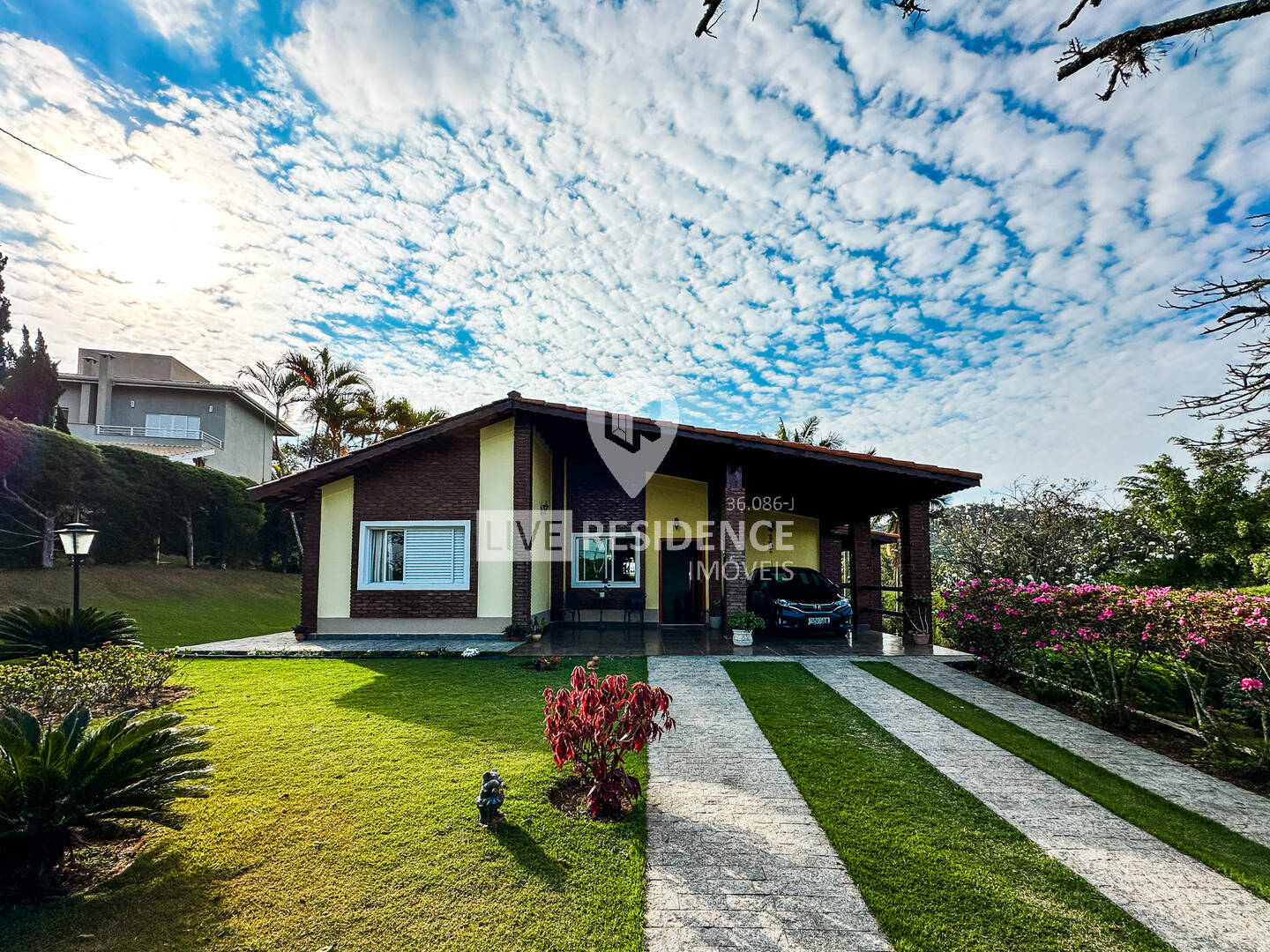 Casa à venda com 3 quartos, 274m² - Foto 8