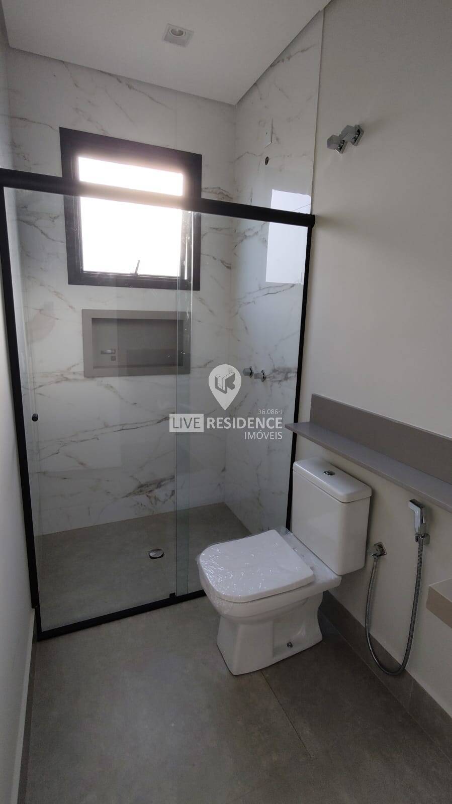 Casa à venda com 3 quartos, 228m² - Foto 10
