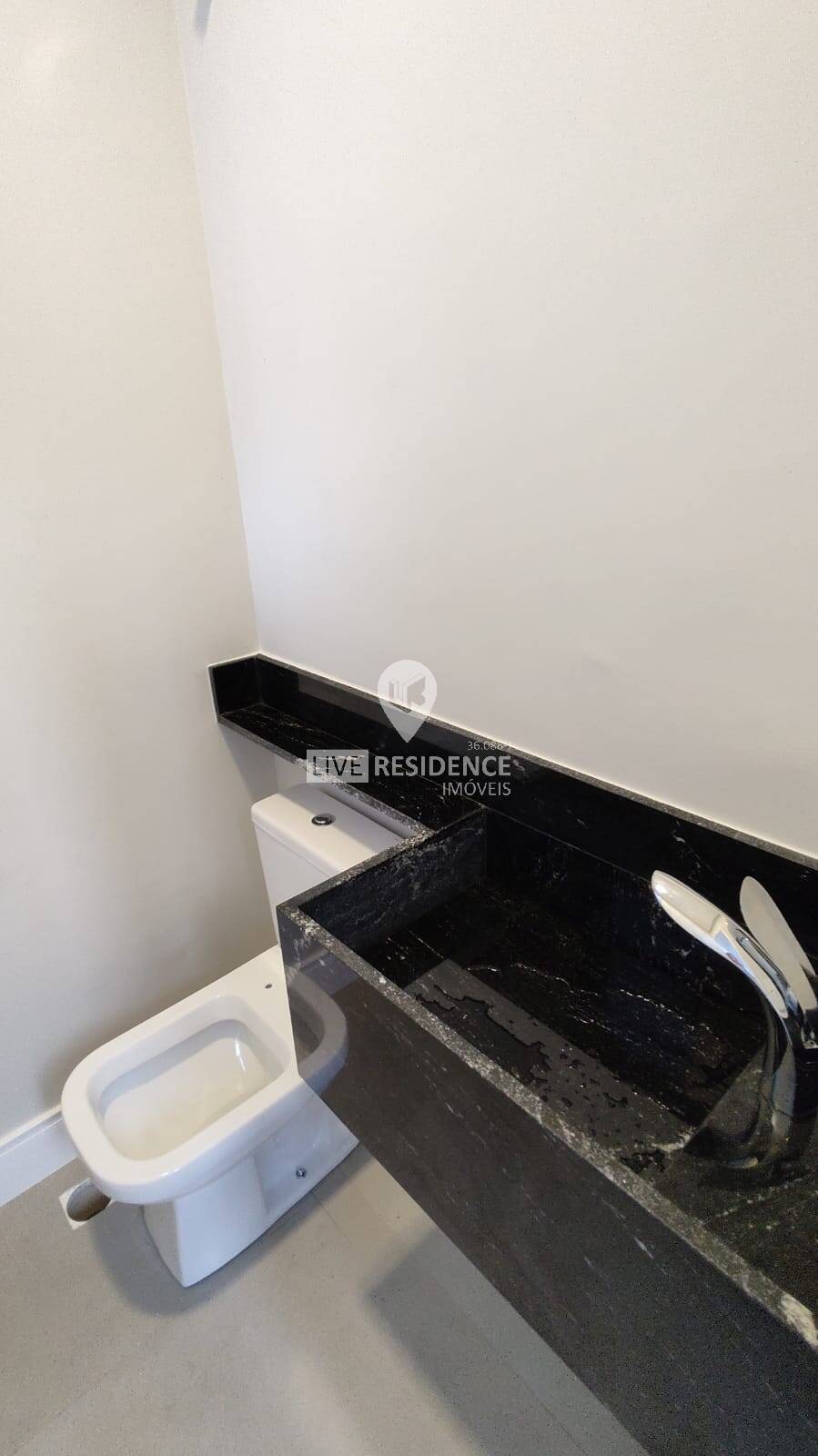 Casa à venda com 3 quartos, 228m² - Foto 9