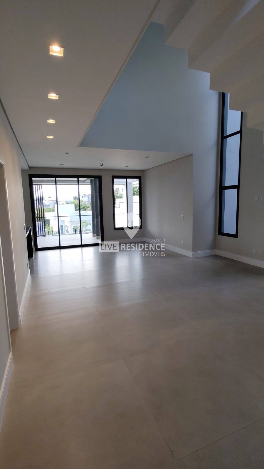Casa à venda com 3 quartos, 228m² - Foto 17