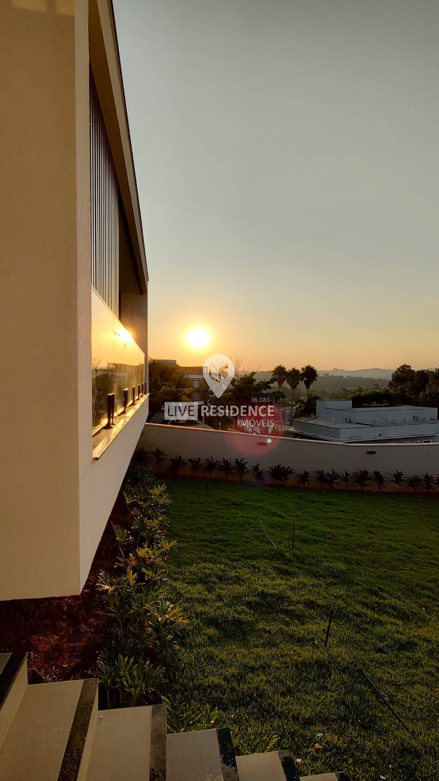 Casa à venda com 3 quartos, 228m² - Foto 4