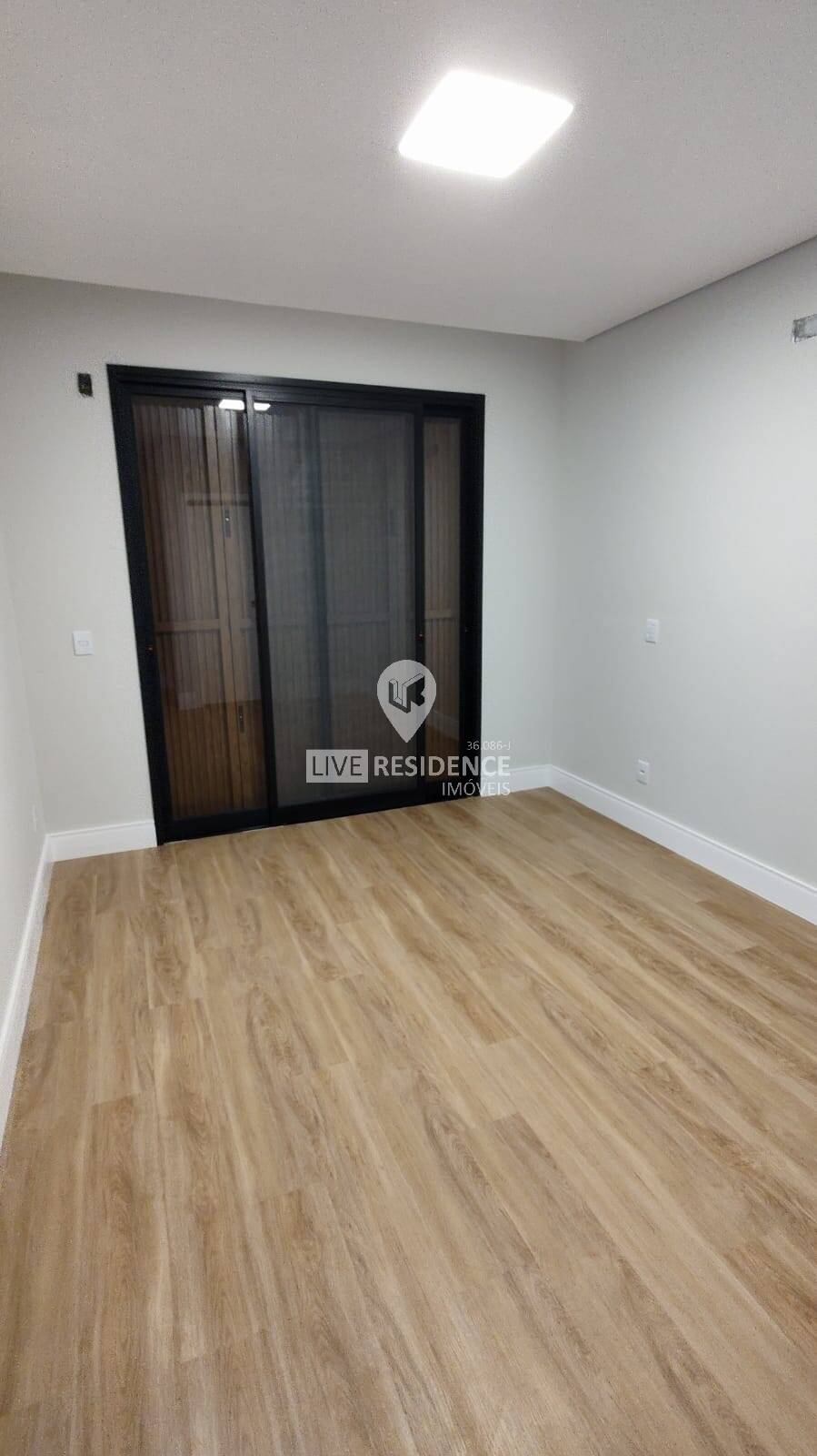 Casa à venda com 3 quartos, 228m² - Foto 22