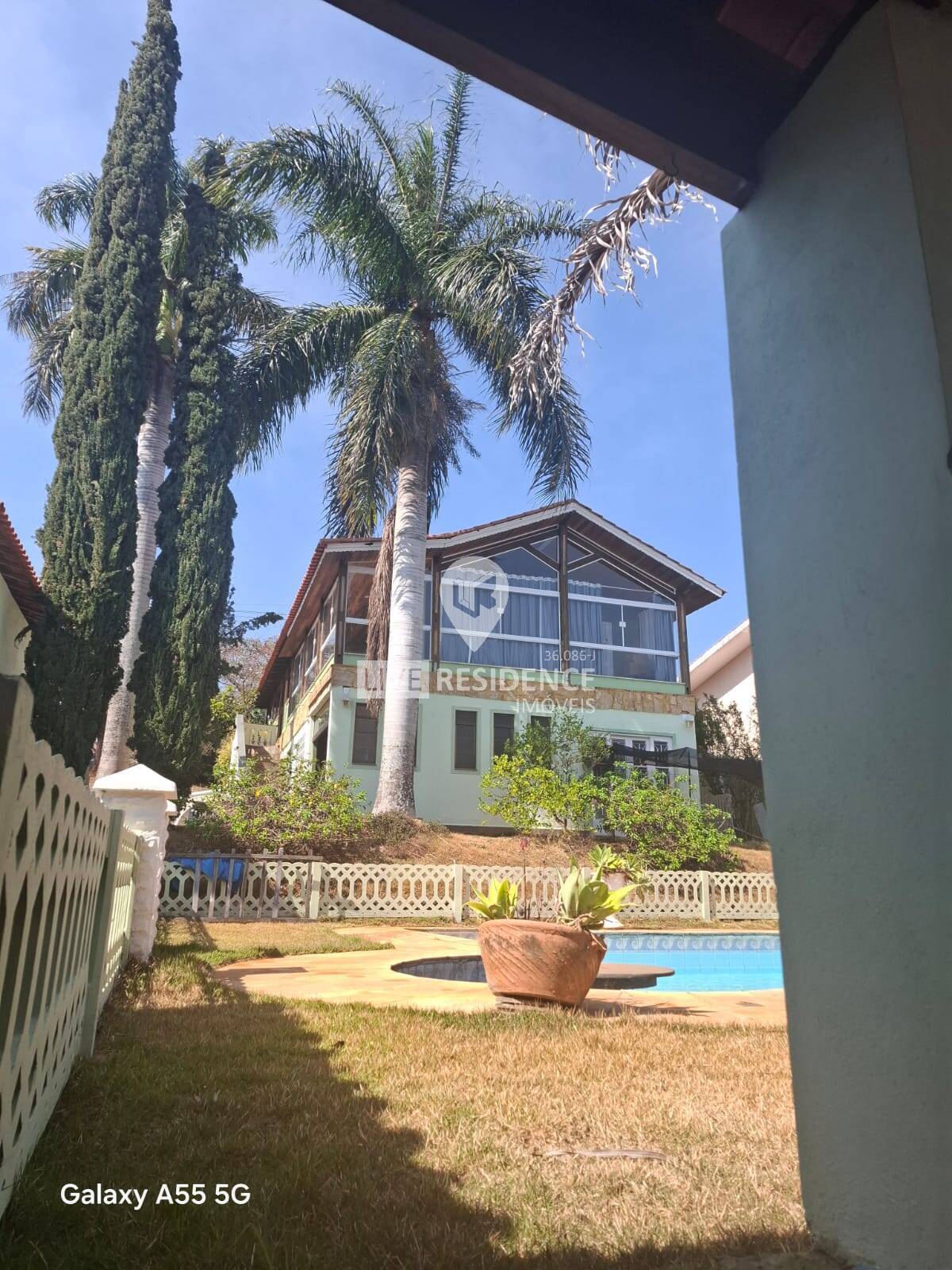 Casa à venda com 5 quartos, 289m² - Foto 2