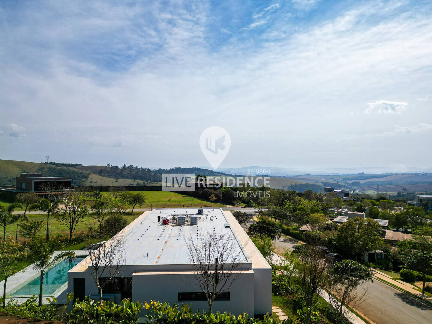 Casa à venda com 4 quartos, 654m² - Foto 3