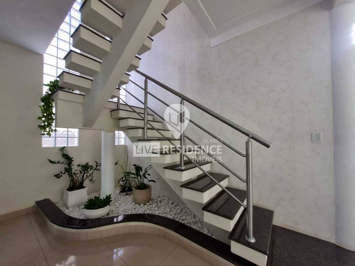 Casa, 3 quartos, 276 m² - Foto 17