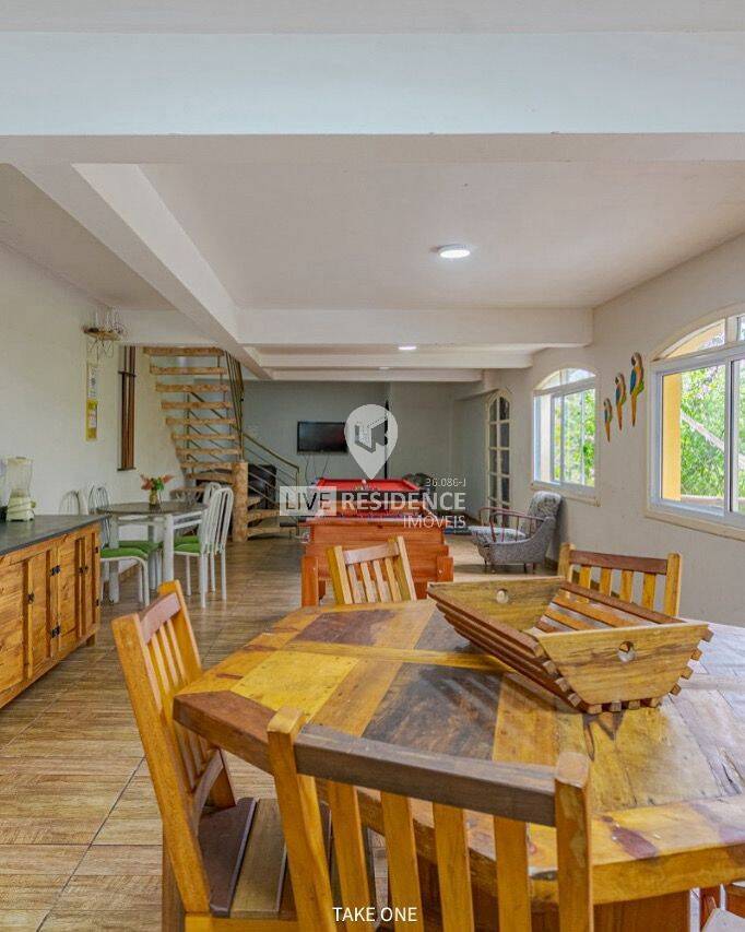 Casa, 3 quartos, 250 m² - Foto 35