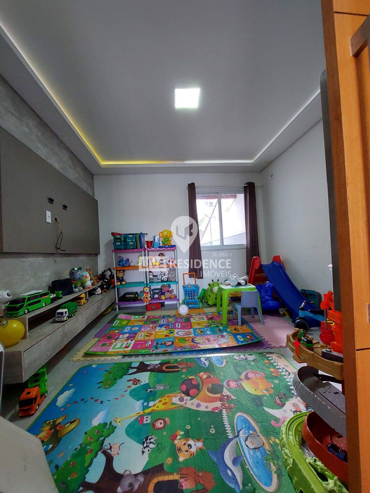 Casa, 3 quartos, 267 m² - Foto 20