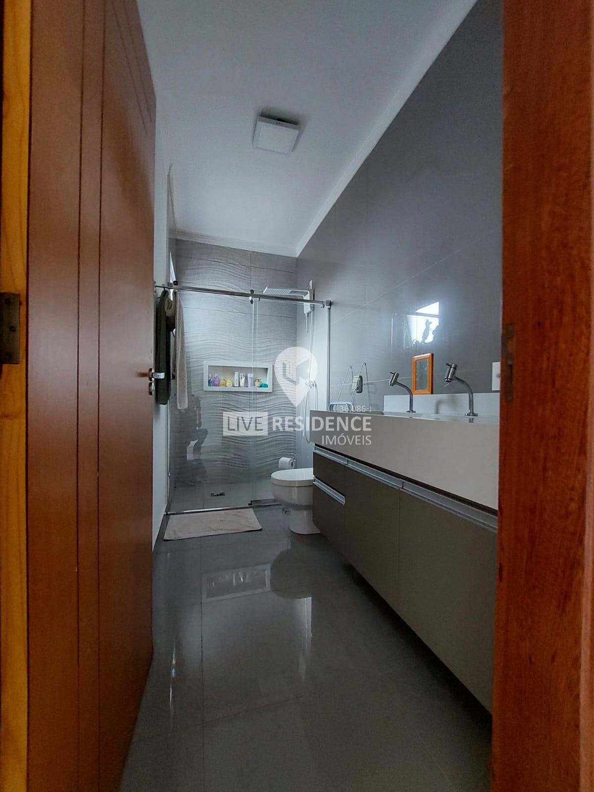 Casa, 3 quartos, 267 m² - Foto 35