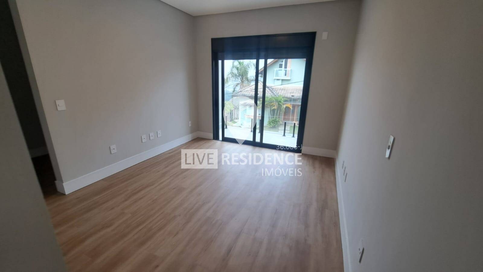 Casa, 3 quartos, 274 m² - Foto 38