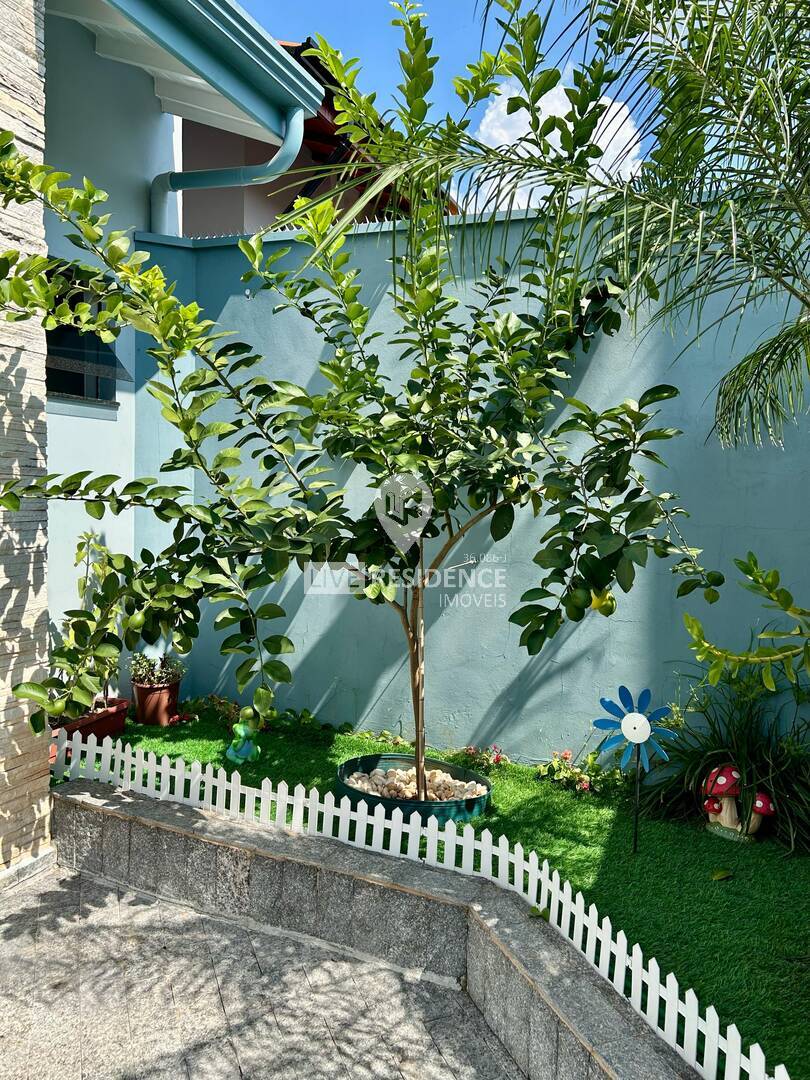 Casa, 3 quartos, 275 m² - Foto 19