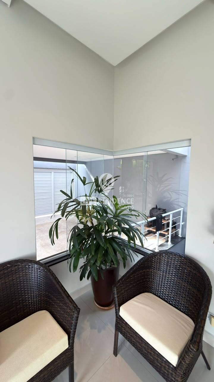 Casa, 3 quartos, 261 m² - Foto 24
