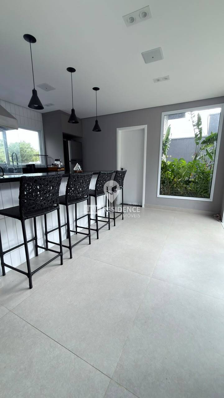 Casa, 3 quartos, 261 m² - Foto 68