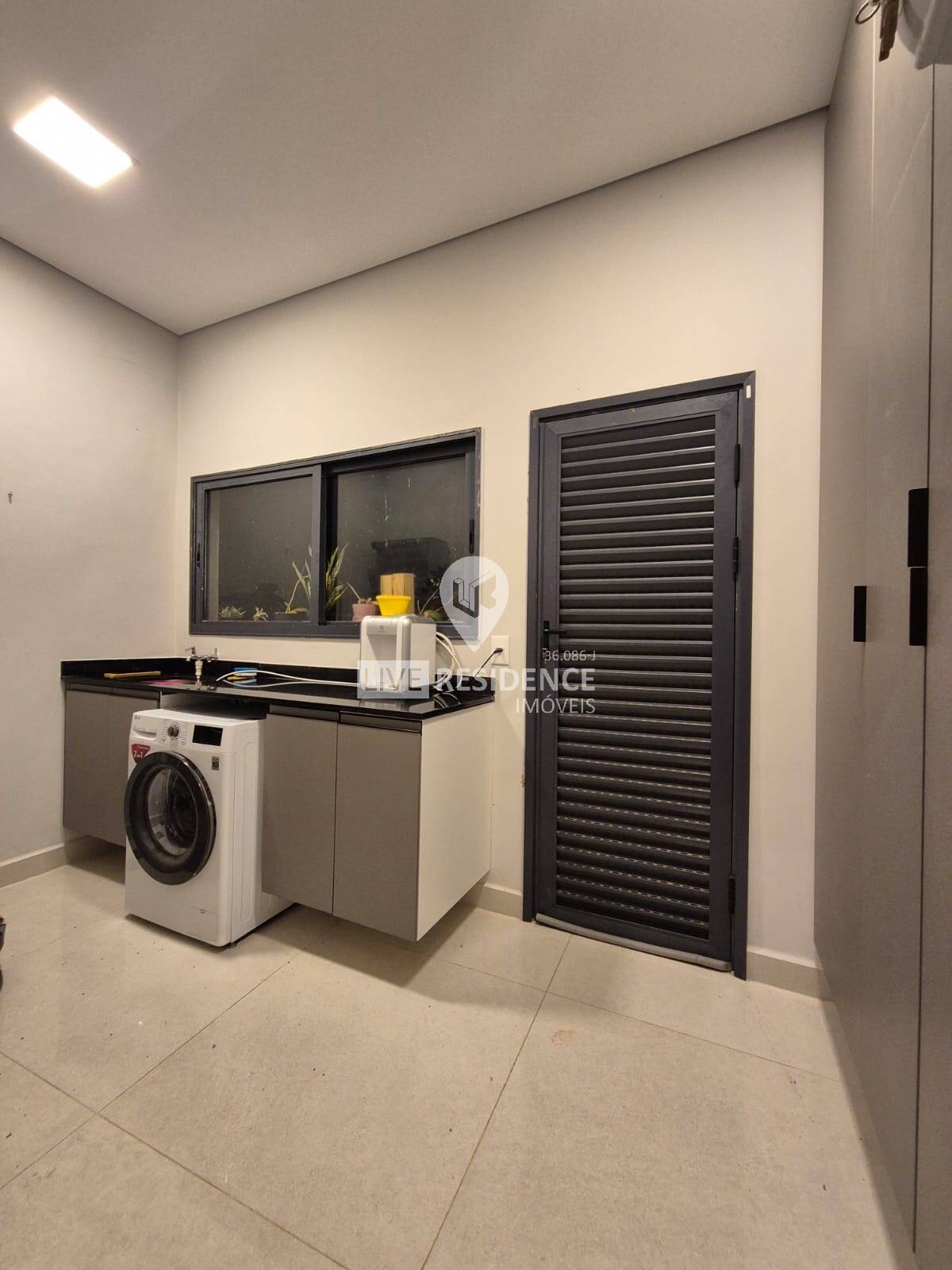 Casa, 3 quartos, 262 m² - Foto 36
